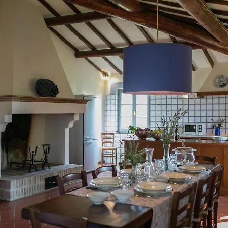 Villa With Private Swimming Pool And Spacious Garden In The Valdichiana, Close To Cortona