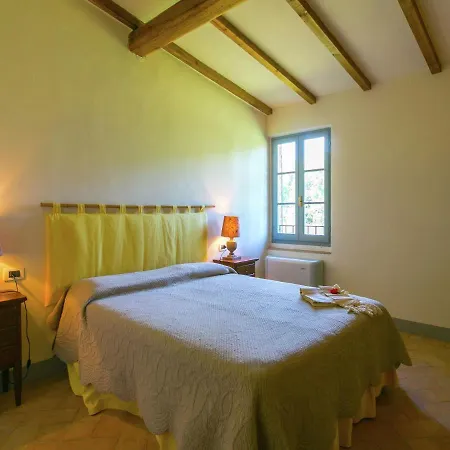 With Private Swimming Pool And Spacious Garden In The Valdichiana, Close To Villa