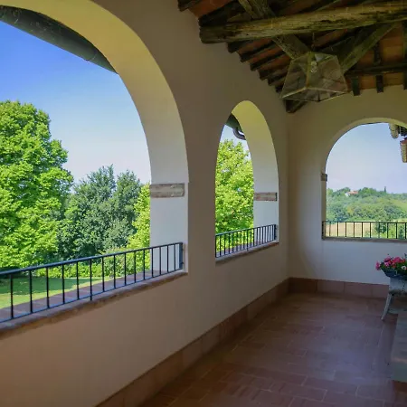 Villa With Private Swimming Pool And Spacious Garden In The Valdichiana, Close To