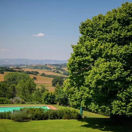 Villa With Private Swimming Pool And Spacious Garden In The Valdichiana, Close To