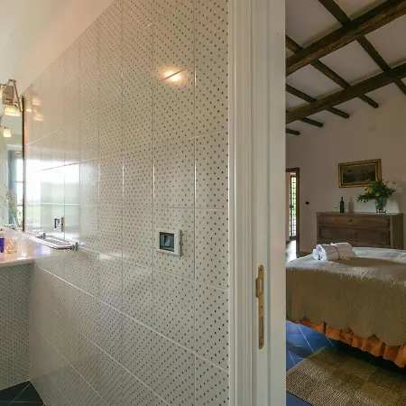 With Private Swimming Pool And Spacious Garden In The Valdichiana, Close To