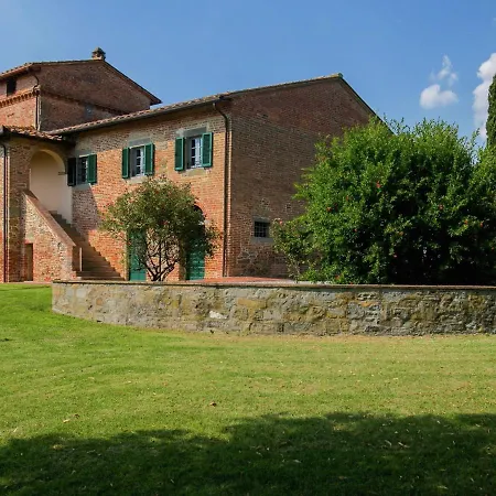 With Private Swimming Pool And Spacious Garden In The Valdichiana, Close To Villa